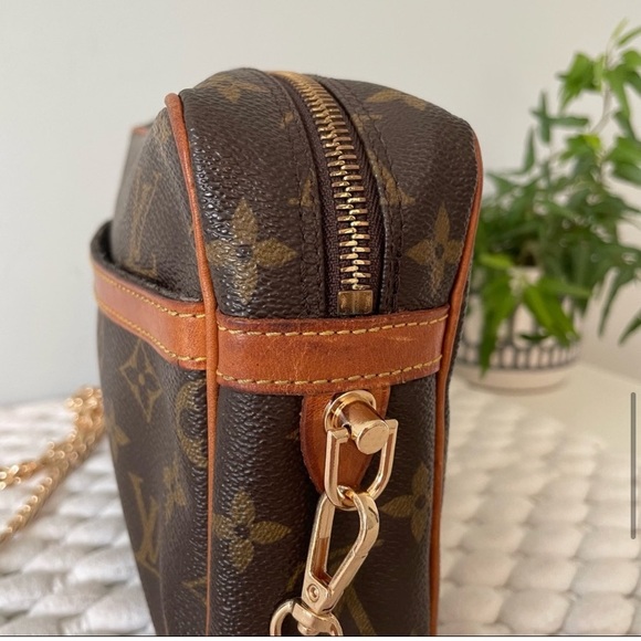 👜 Louis Vuitton Compiegne 23 Clutch.👜 - Picture 7 of 14